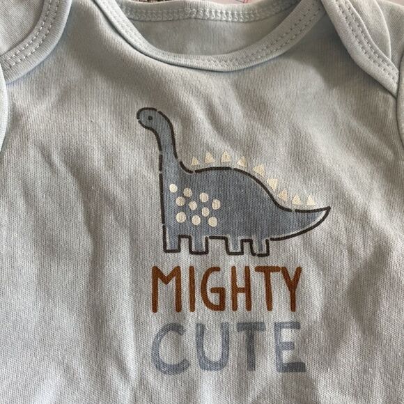 Lê top bebe NWT Sz 6-9 months 2 poly mailers Dino print plus insert card - Picture 2 of 7